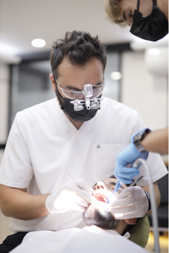 Dt. Hüseyin KAYA, Diş Hekimi, Samsun 