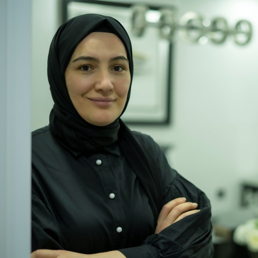 Dt. Fadime Sarı, Diş Hekimi