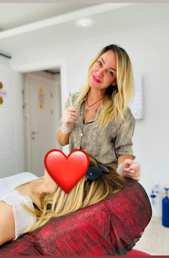 Dr. Ömrüm Korkmaz, Plastik ve Estetik Cerrah, Samsun 