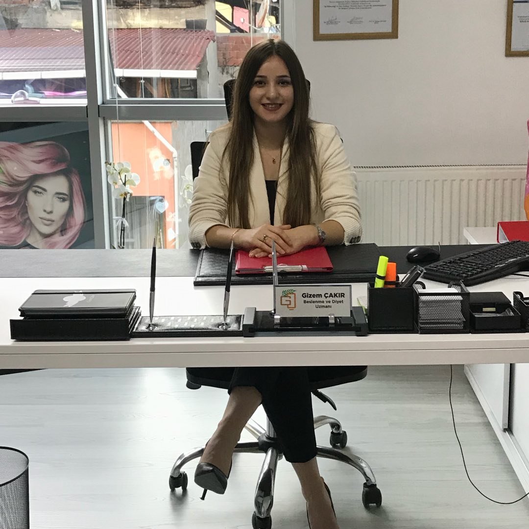 Diyetisyen Gizem Bozkuş, Diyetisyen